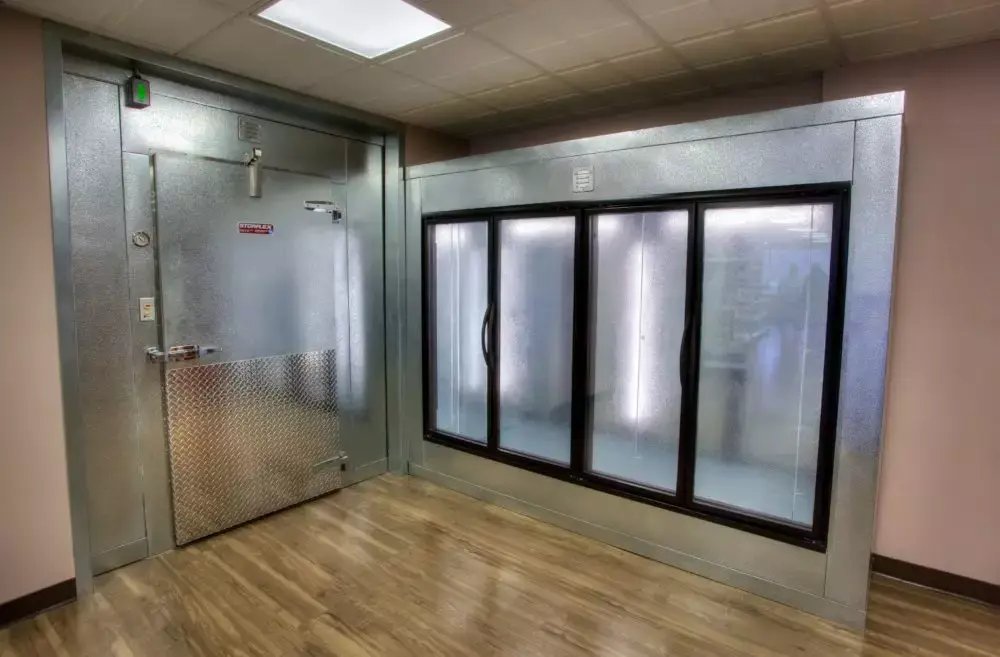 walk in box glass doors.webp