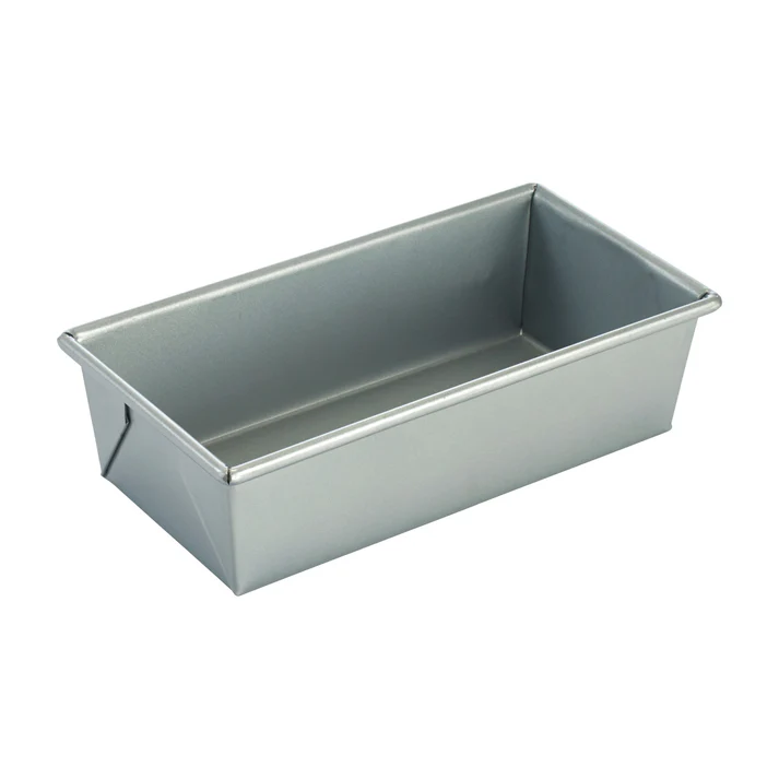 Aluminized Steel Loaf Pans with Silicone Glaze - 1-1/2 lb, 12-1/4" x 4-1/2" x 2-3/4"